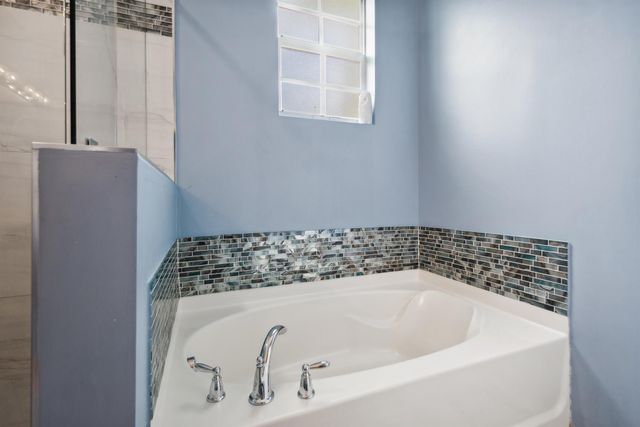 148 SW 7th Court, Pompano Beach, FL 33060