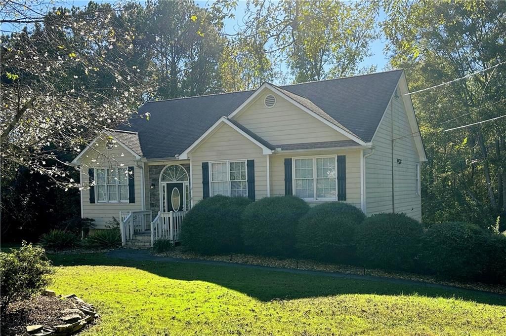 114 Thornwood Drive, Woodstock, GA 30188