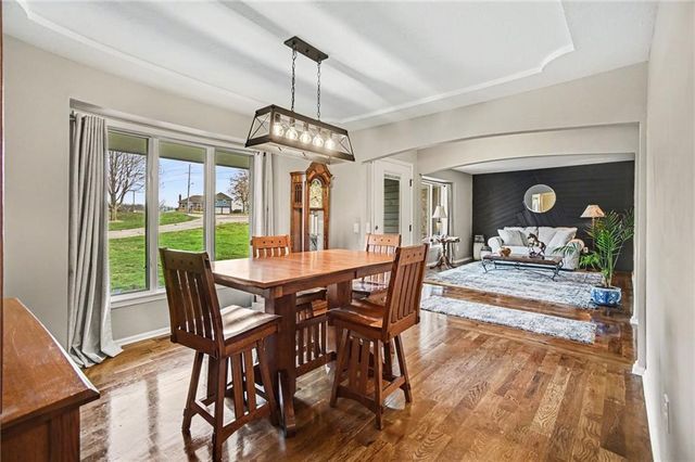 400 Appaloosa Drive, Raymore, MO 64083