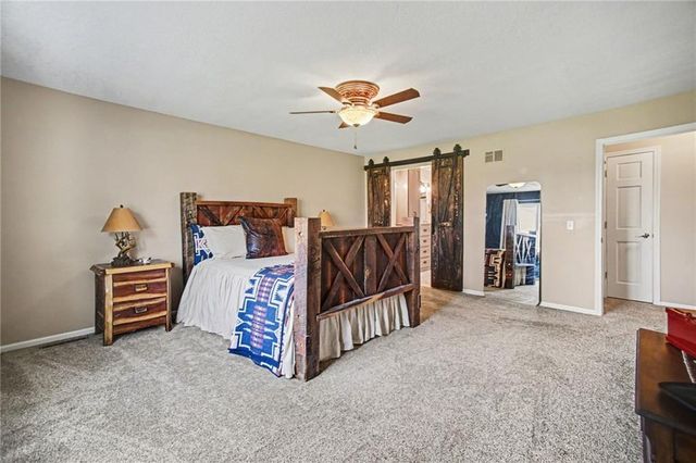 400 Appaloosa Drive, Raymore, MO 64083