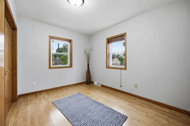 3806 E Avenue NE, Cedar Rapids, IA 52402