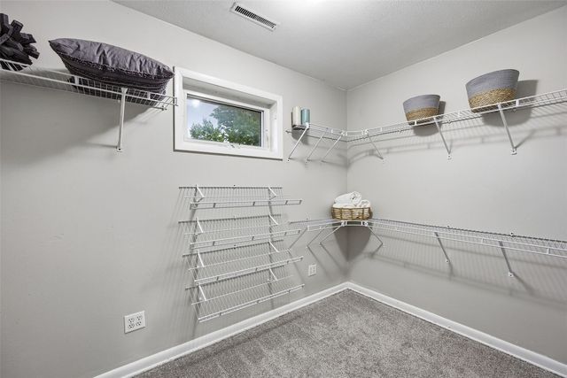 3806 E Avenue NE, Cedar Rapids, IA 52402