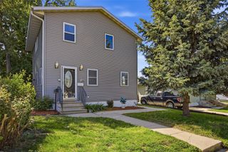 3806 E Avenue NE, Cedar Rapids, IA 52402