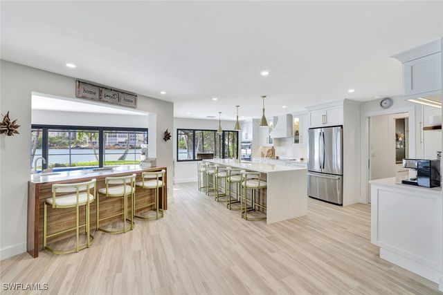 236 Lagoon AVE, Naples, FL 34108