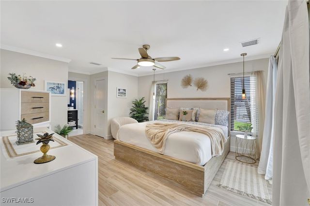 236 Lagoon AVE, Naples, FL 34108