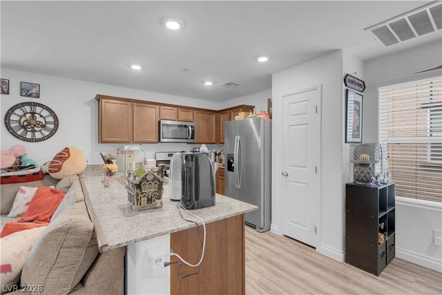 4536 Woolcomber Street, Las Vegas, NV 89115