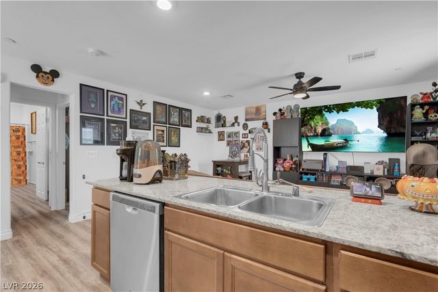 4536 Woolcomber Street, Las Vegas, NV 89115