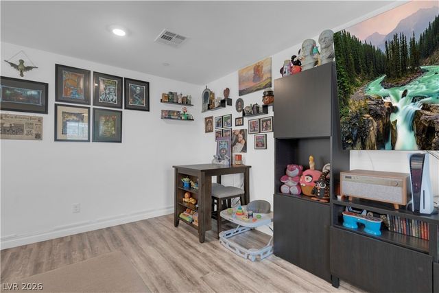 4536 Woolcomber Street, Las Vegas, NV 89115