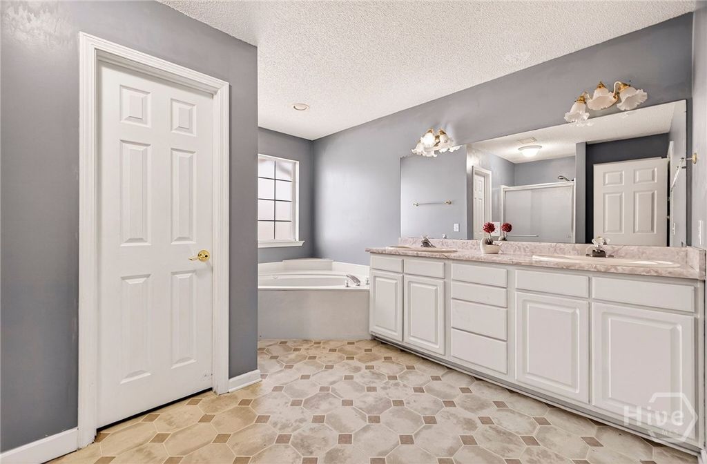 Image 19 of property listing at 126 Hopeland Drive, Savannah, GA 31419