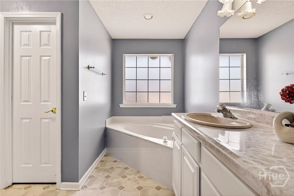 Image 20 of property listing at 126 Hopeland Drive, Savannah, GA 31419