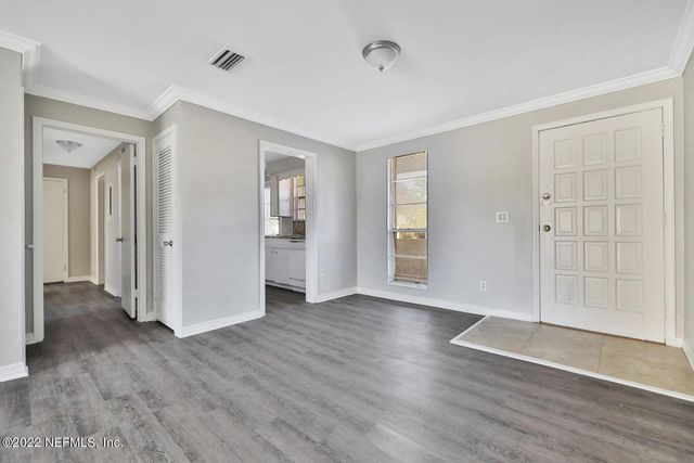 7346 EL BARCO Road 8, Jacksonville, FL 32216