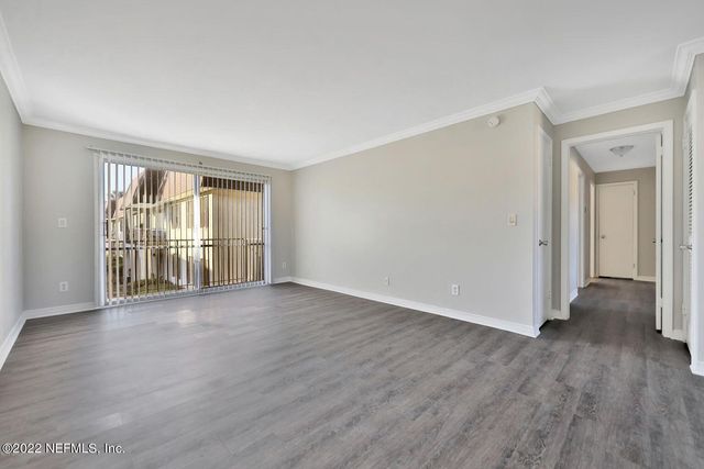 7346 EL BARCO Road 8, Jacksonville, FL 32216