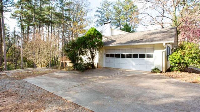 1937 Crescent Drive, Snellville, GA 30078