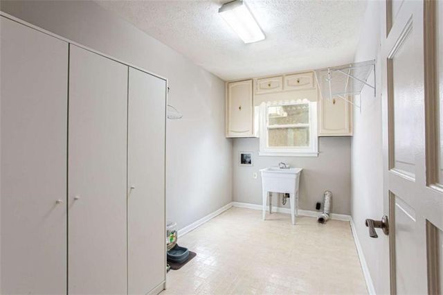 1937 Crescent Drive, Snellville, GA 30078