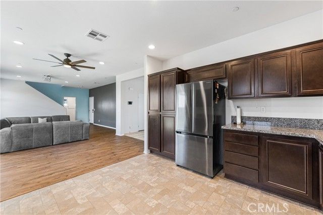 2517 San Madrid Way, Rosamond, CA 93560