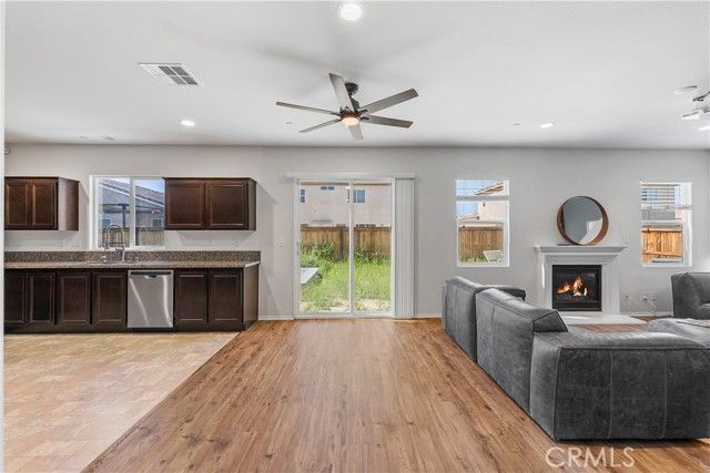 2517 San Madrid Way, Rosamond, CA 93560