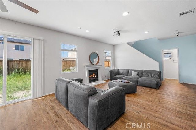 2517 San Madrid Way, Rosamond, CA 93560