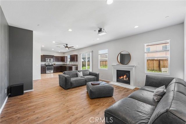 2517 San Madrid Way, Rosamond, CA 93560