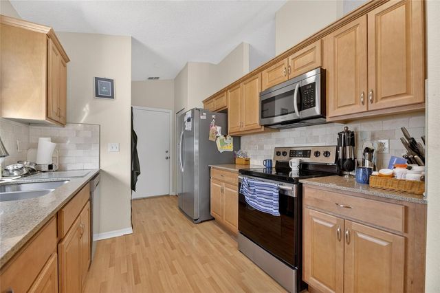 1024 NEW WINSOR LOOP 1024, Sun City Center, FL 33573