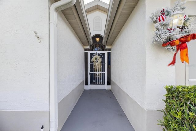 1024 NEW WINSOR LOOP 1024, Sun City Center, FL 33573