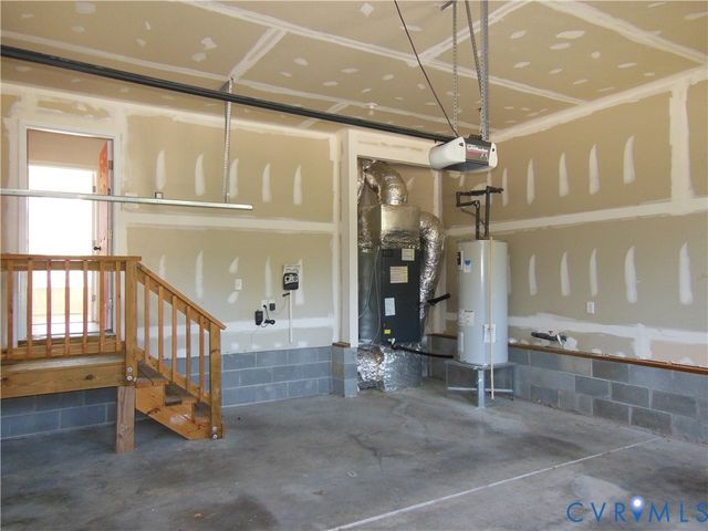 6107 Kings Crest Dr, Chesterfield, VA 23832