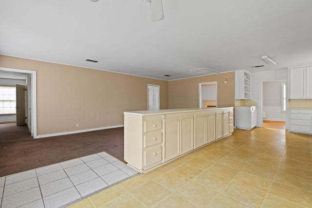 2803 stone rd, Kilgore, TX 75662