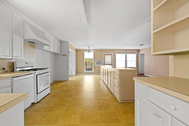 2803 stone rd, Kilgore, TX 75662