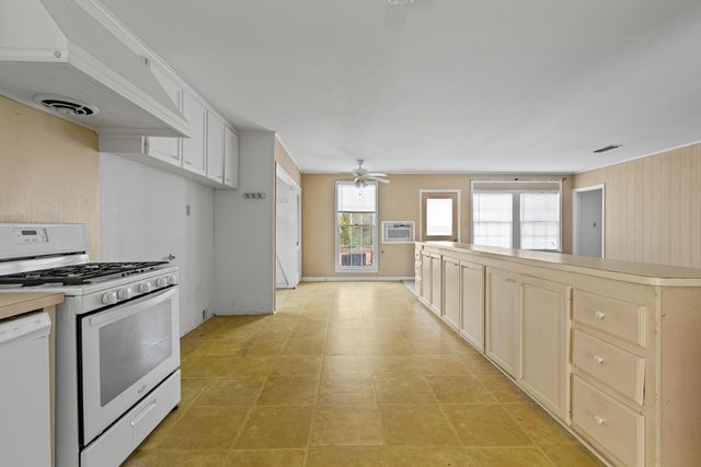 2803 stone rd, Kilgore, TX 75662