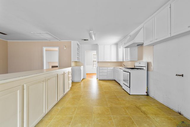 2803 stone rd, Kilgore, TX 75662