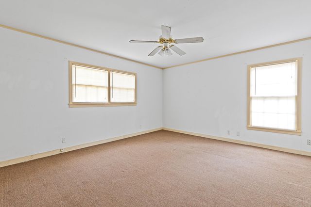 2803 stone rd, Kilgore, TX 75662