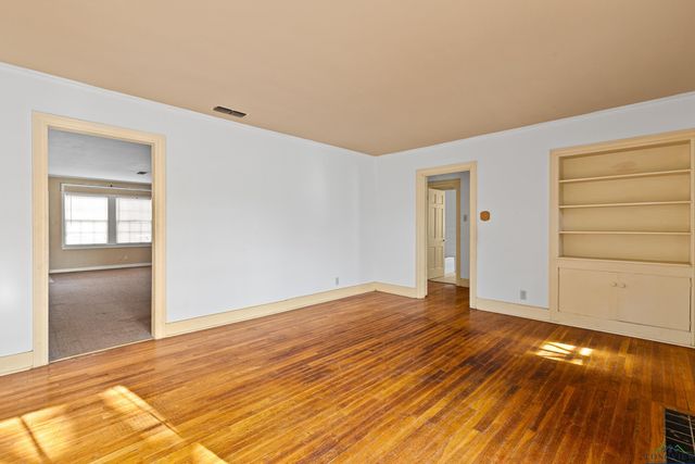 2803 stone rd, Kilgore, TX 75662