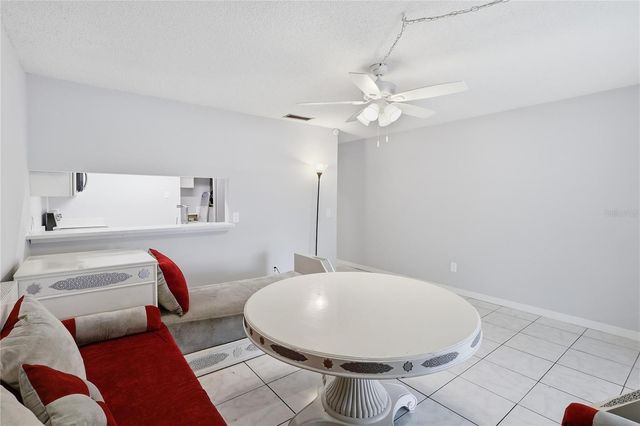 3801 N OAK DRIVE A72, Tampa, FL 33611
