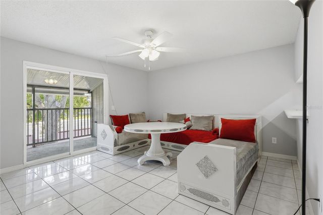 3801 N OAK DRIVE A72, Tampa, FL 33611