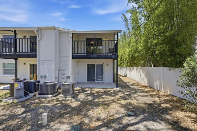 3801 N OAK DRIVE A72, Tampa, FL 33611