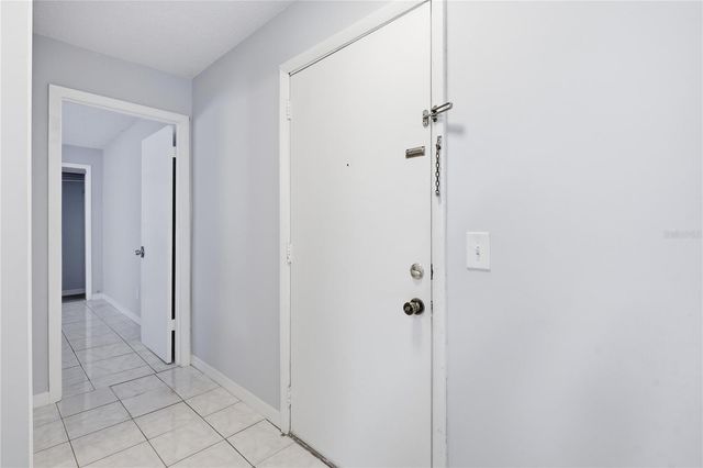 3801 N OAK DRIVE A72, Tampa, FL 33611