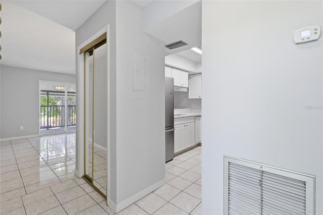 3801 N OAK DRIVE A72, Tampa, FL 33611