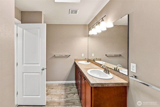16127 23rd Street E, Lake Tapps, WA 98391