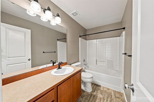 16127 23rd Street E, Lake Tapps, WA 98391
