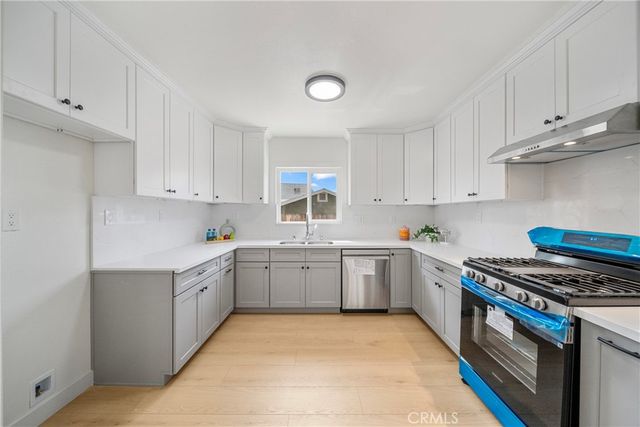 2035 Las Colinas Ave, Los Angeles, CA 90041