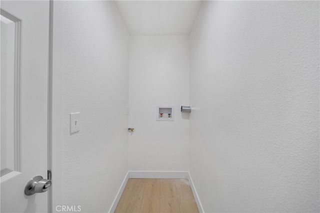 2035 Las Colinas Ave, Los Angeles, CA 90041