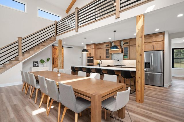 548 E 1400 S, Kouts, IN 46347