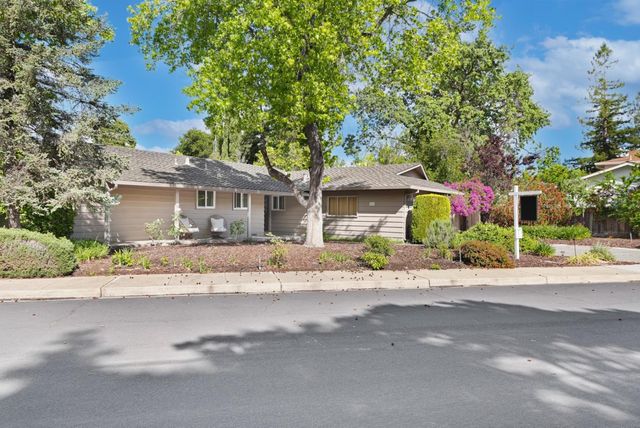 997 Ilima Way, Palo Alto, CA 94306