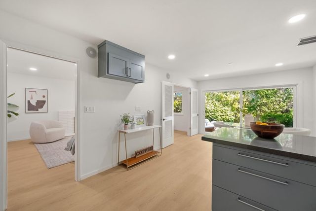 997 Ilima Way, Palo Alto, CA 94306