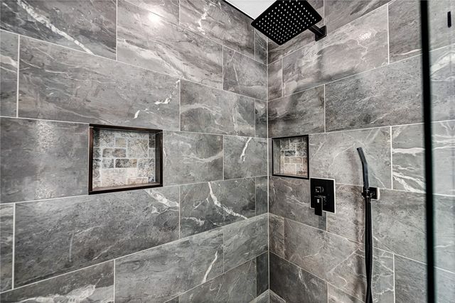 14 Hessle Circle, Bella Vista, AR 72714