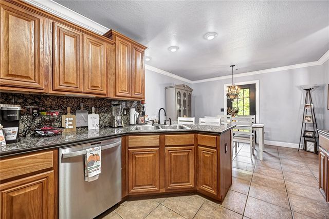 14 Hessle Circle, Bella Vista, AR 72714