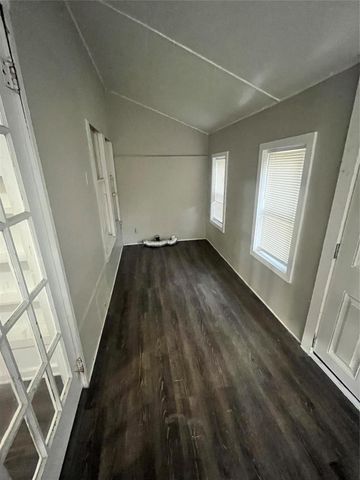 1401 Edison Street, Baytown, TX 77520