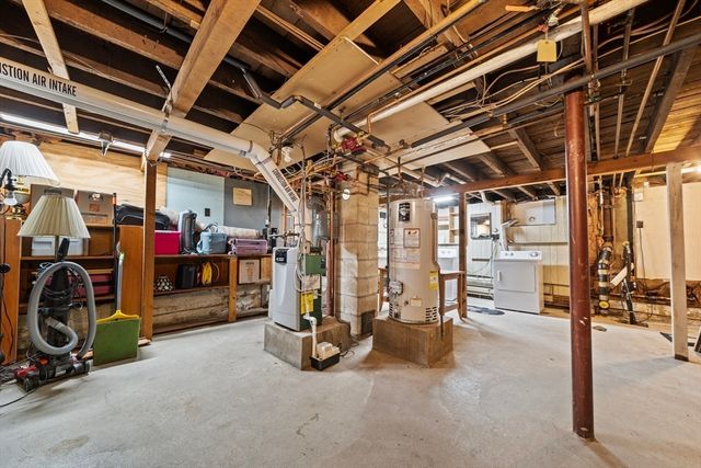 27 Park St, Woburn, MA 01801