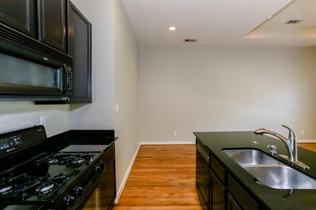 4030 Center Street, Houston, TX 77007