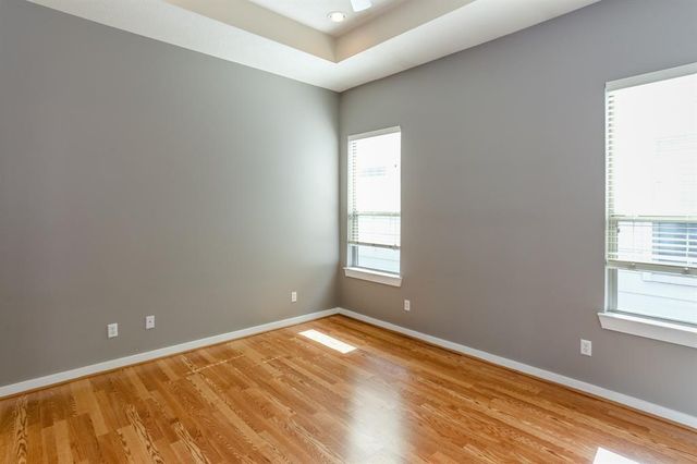 4030 Center Street, Houston, TX 77007