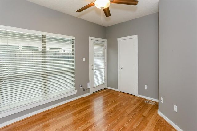 4030 Center Street, Houston, TX 77007